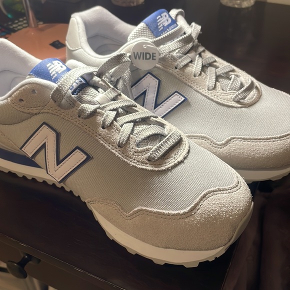 New balance never worn brand new size 8 half women’s - Picture 2 of 6